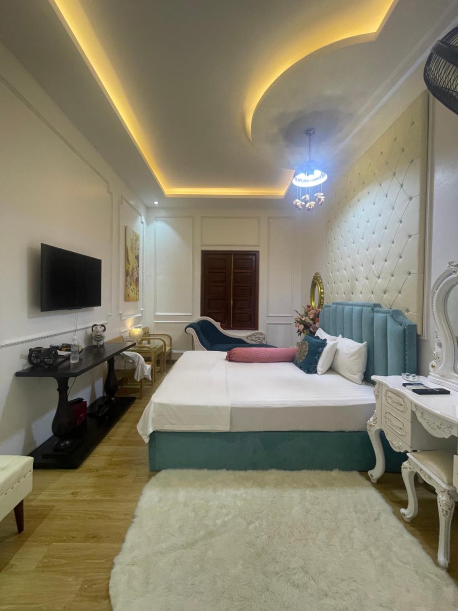 Luxury Hotel T&L Cam Pha 외부 사진